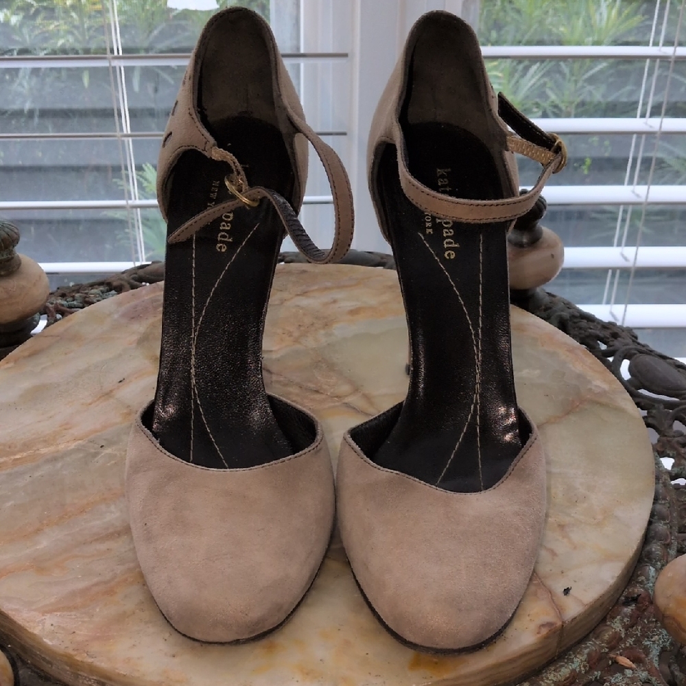 Kate Spade Beige Suede Heels Size 7.5